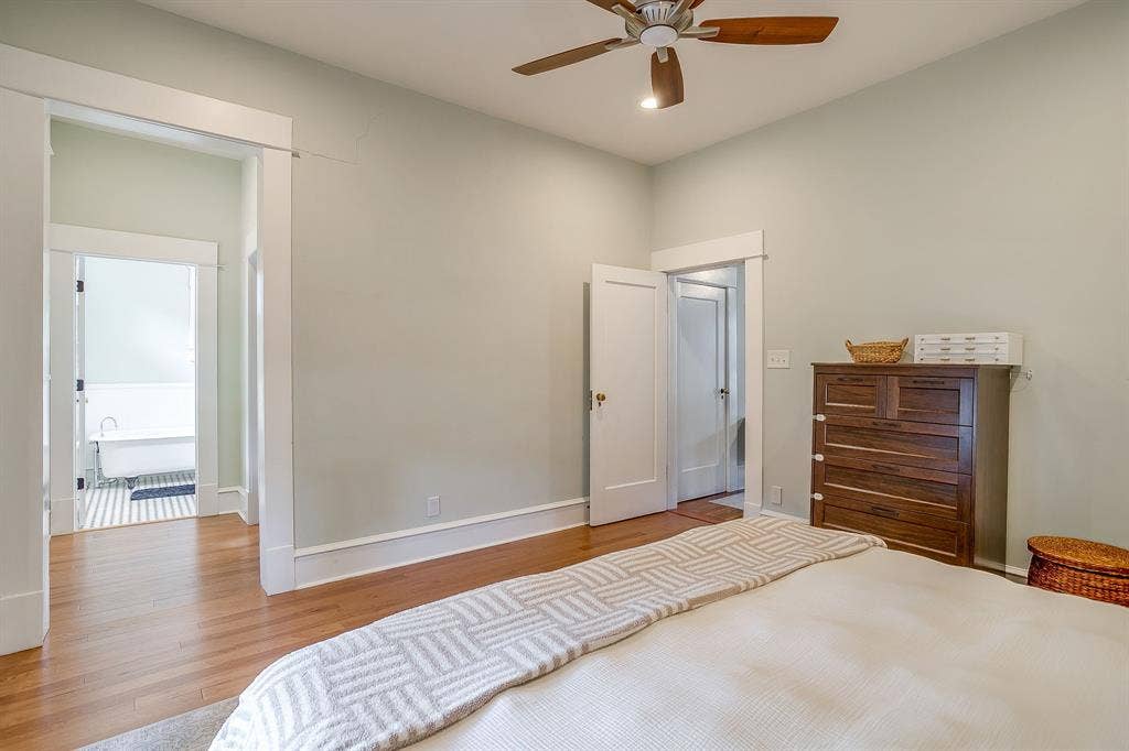 2252 Washington Avenue, Fort Worth, TX 76110
