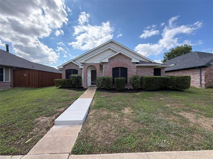 Property photo for 1625 Cool Springs Drive, Mesquite, TX