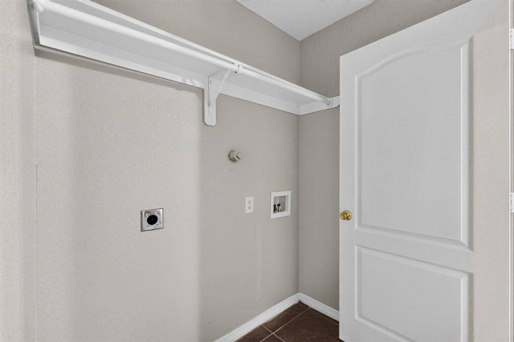 6809 Hot Springs Court, Dallas, TX 75241 6809 Hot Springs Court, Dallas, TX 75241