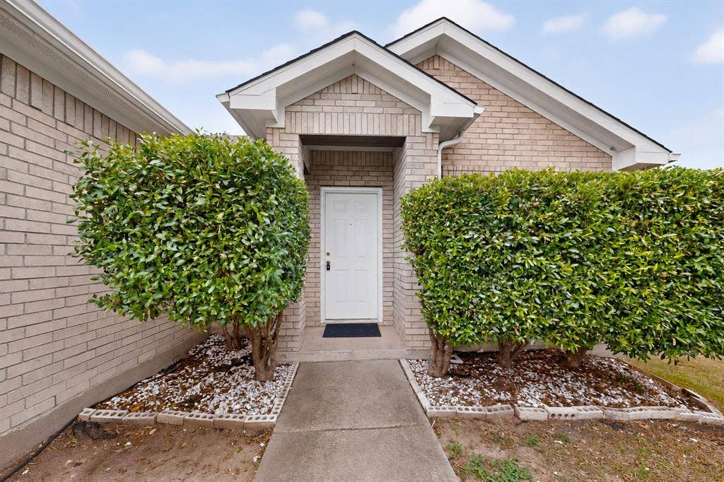 6809 Hot Springs Court, Dallas, TX 75241 6809 Hot Springs Court, Dallas, TX 75241