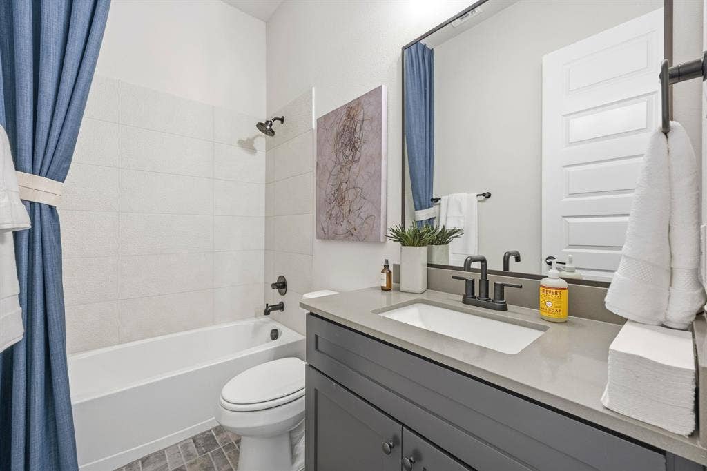 2632 Valley Creek Trail, McKinney, TX 75072 2632 Valley Creek Trail, McKinney, TX 75072