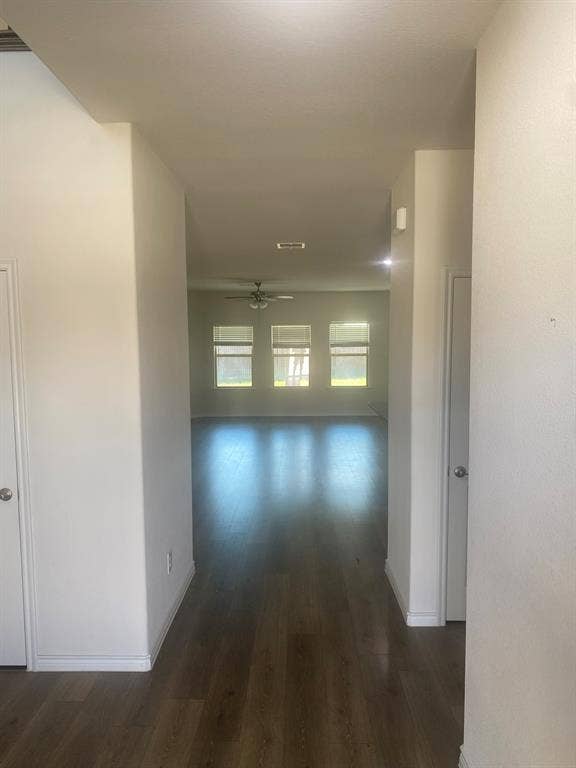 10528 Breezeway Drive, Aubrey, TX 76227