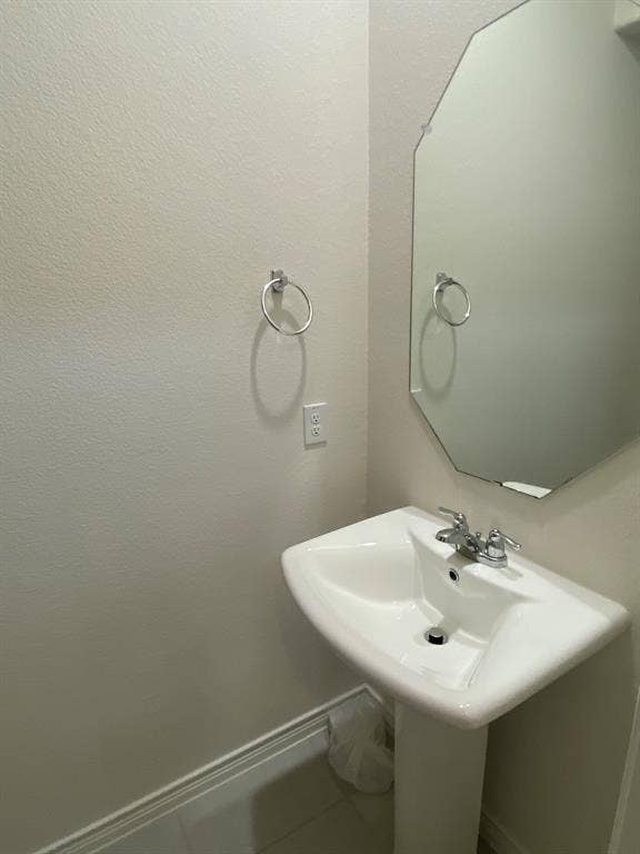 10528 Breezeway Drive, Aubrey, TX 76227