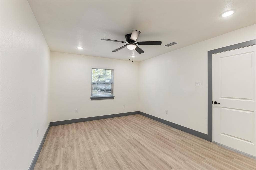 1615 Presidio Avenue, Dallas, TX 75216