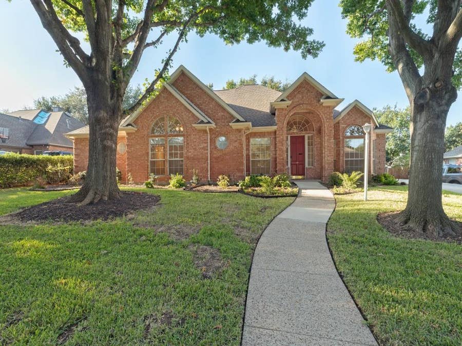 Property photo for 2817 Mayfair Lane, McKinney, TX