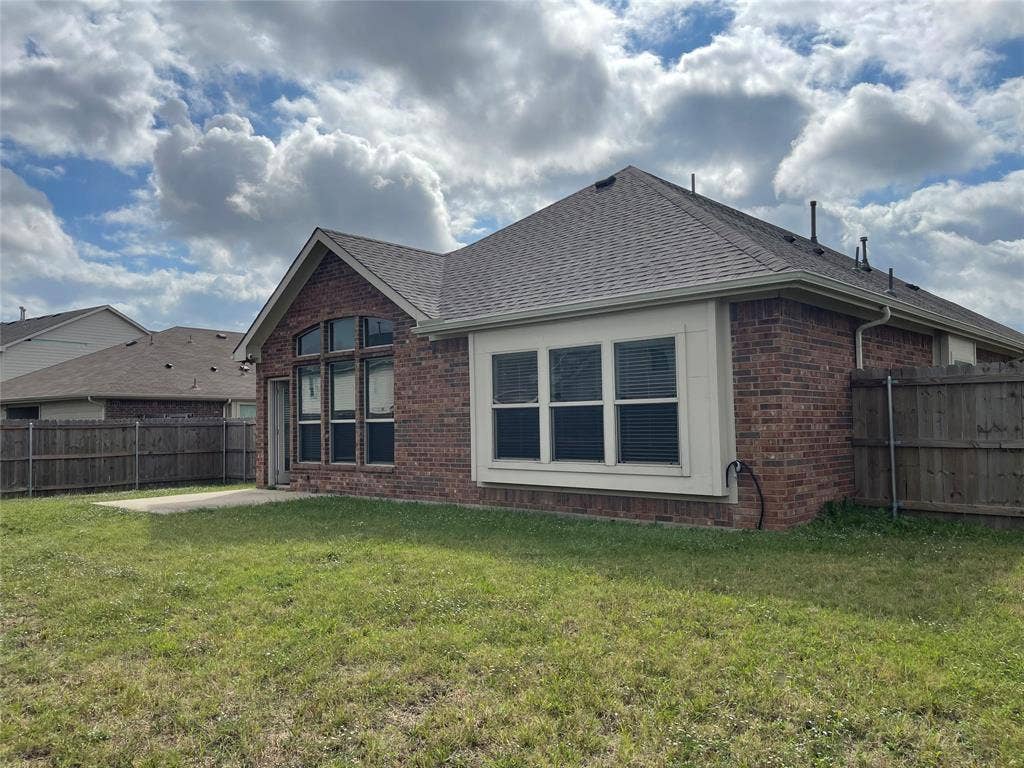 3104 Flowering Springs Drive, Forney, TX 75126 3104 Flowering Springs Drive, Forney, TX 75126