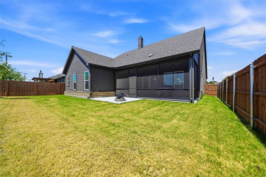 1516 Somerset Lane, Weatherford, TX 76087