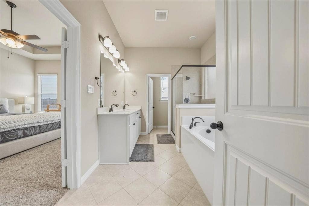 1516 Somerset Lane, Weatherford, TX 76087