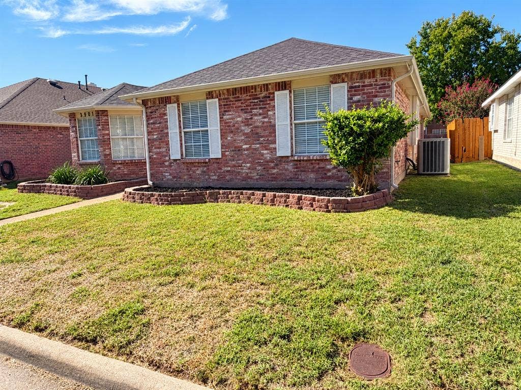 2901 Caladium Court, Garland, TX 75040 2901 Caladium Court, Garland, TX 75040