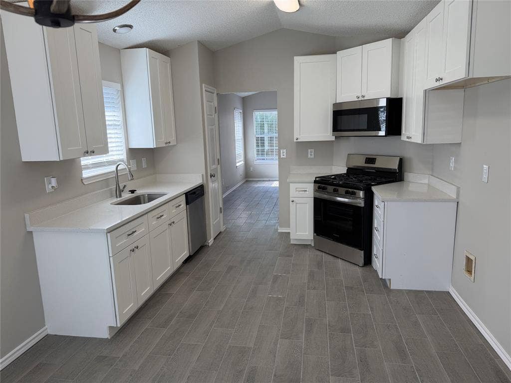 2901 Caladium Court, Garland, TX 75040 2901 Caladium Court, Garland, TX 75040