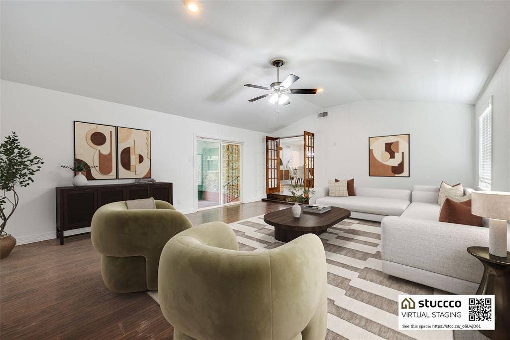 9151 Bretshire Drive, Dallas, TX 75228 Another huge living area!