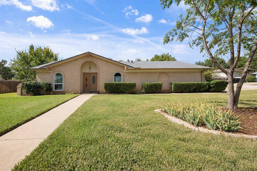 Property photo for 2017 Hurstview Drive, Hurst, TX