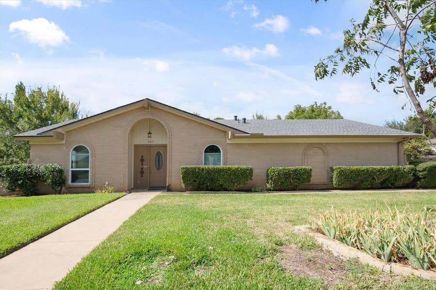 Property photo for 2017 Hurstview Drive, Hurst, TX