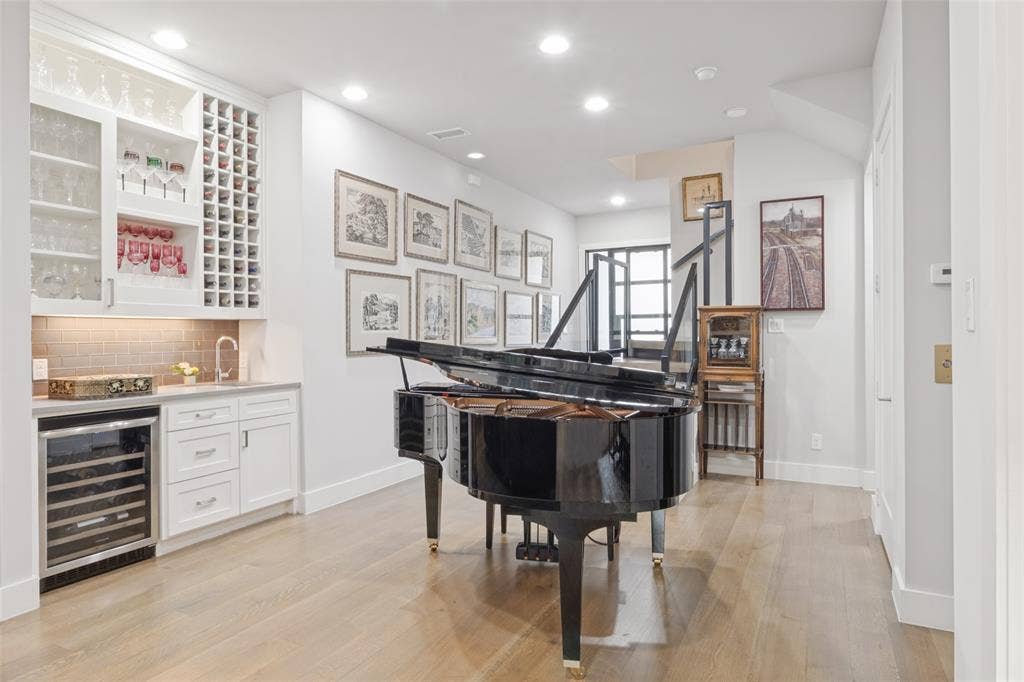 7265 Inwood Road, Dallas, TX 75209 7265 Inwood Road, Dallas, TX 75209