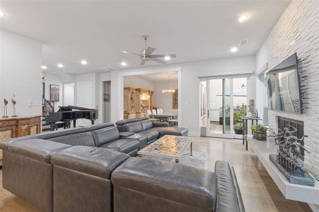 7265 Inwood Road, Dallas, TX 75209 7265 Inwood Road, Dallas, TX 75209