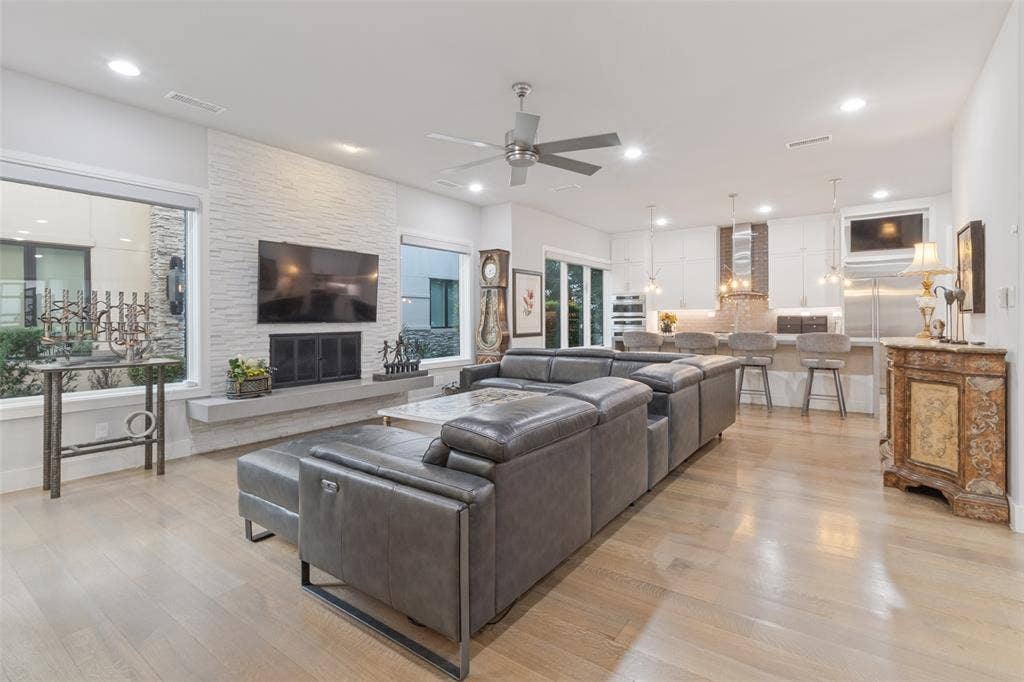 7265 Inwood Road, Dallas, TX 75209 7265 Inwood Road, Dallas, TX 75209