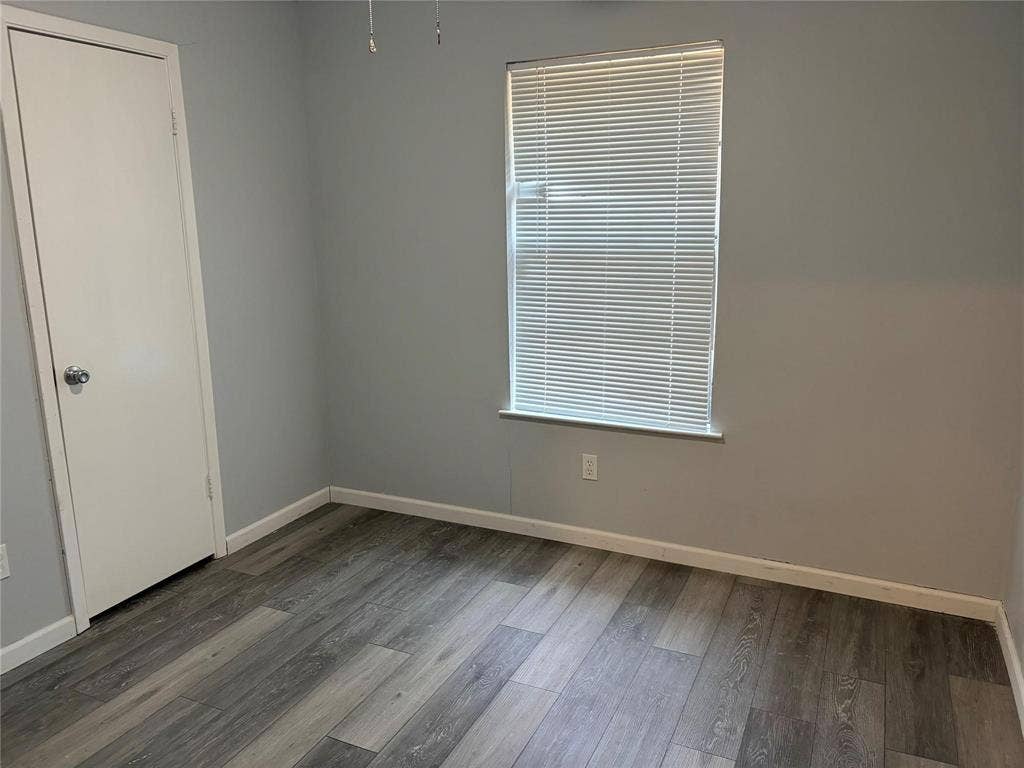 1025 Fox River Lane, Fort Worth, TX 76120