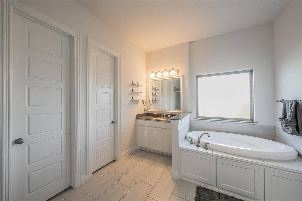 3760 Cherry Laurel Lane, Ovilla, TX 75154 3760 Cherry Laurel Lane, Ovilla, TX 75154