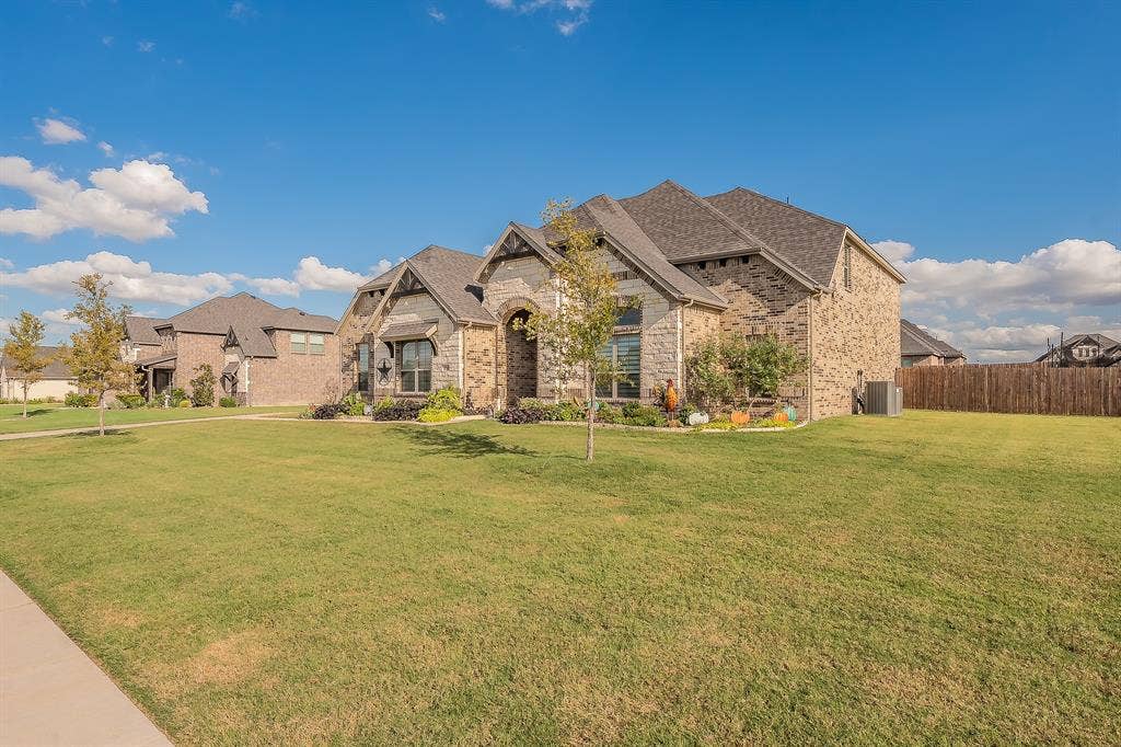 3760 Cherry Laurel Lane, Ovilla, TX 75154 3760 Cherry Laurel Lane, Ovilla, TX 75154