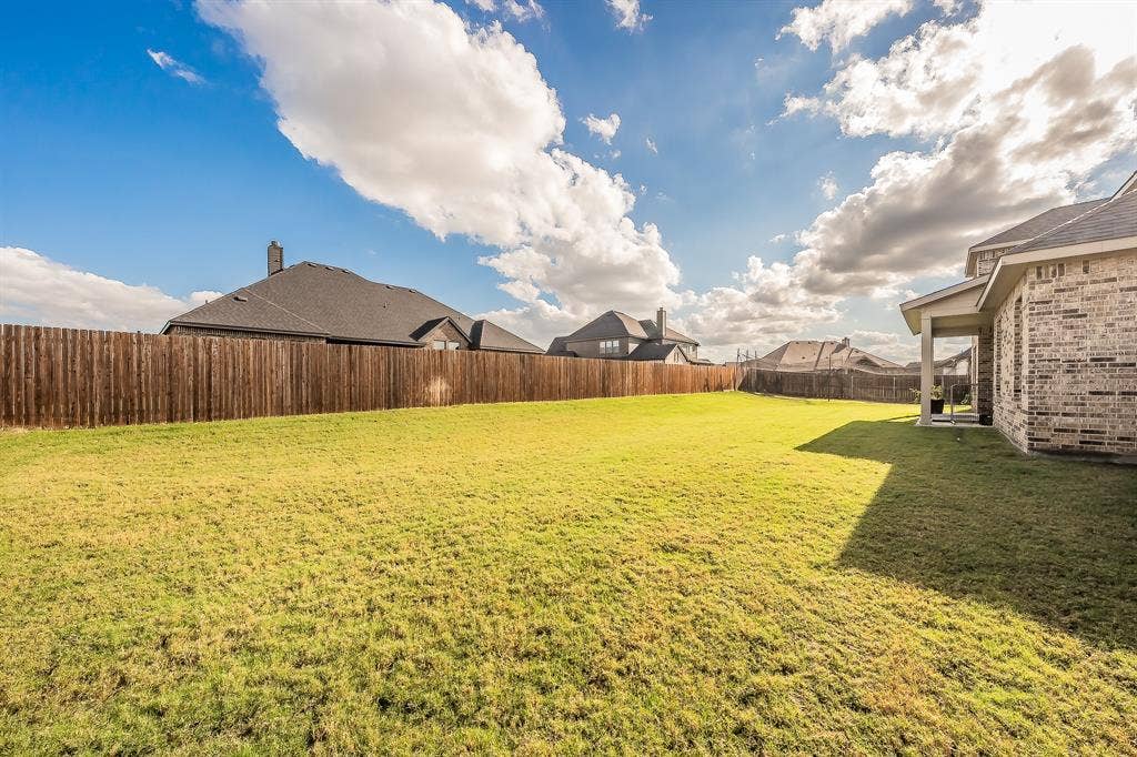 3760 Cherry Laurel Lane, Ovilla, TX 75154 3760 Cherry Laurel Lane, Ovilla, TX 75154