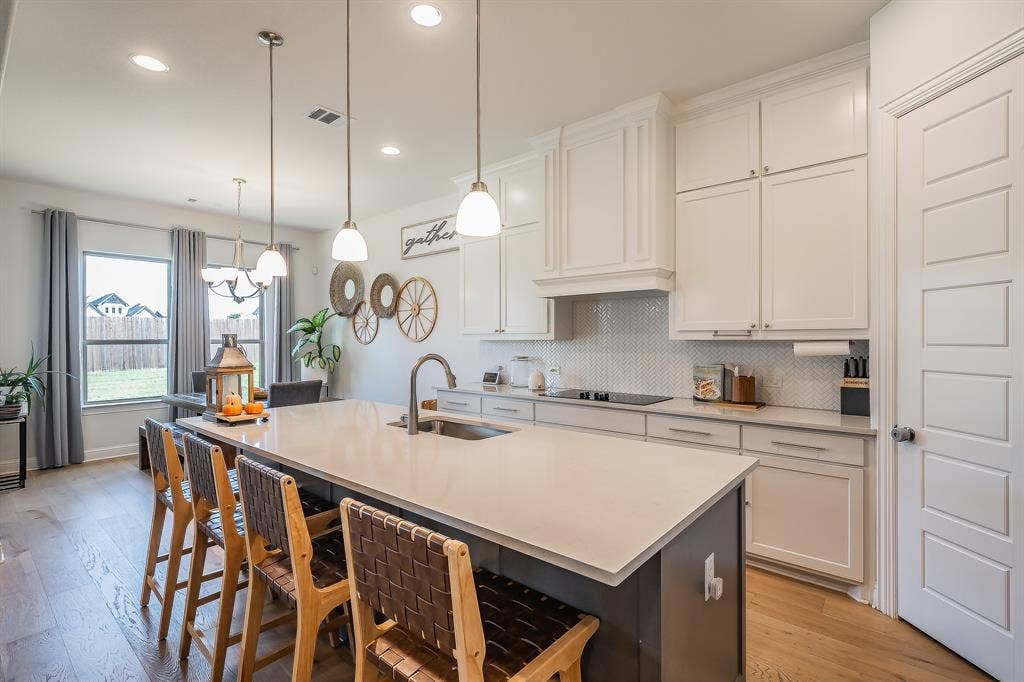 3760 Cherry Laurel Lane, Ovilla, TX 75154 3760 Cherry Laurel Lane, Ovilla, TX 75154