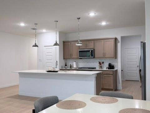 670 Parkside Drive, Lavon, TX 75166 670 Parkside Drive, Lavon, TX 75166