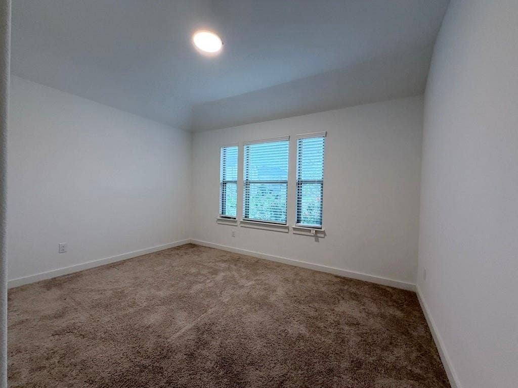 670 Parkside Drive, Lavon, TX 75166 670 Parkside Drive, Lavon, TX 75166