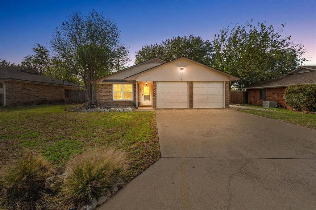 102 Allen Drive, Sanger, TX 76266