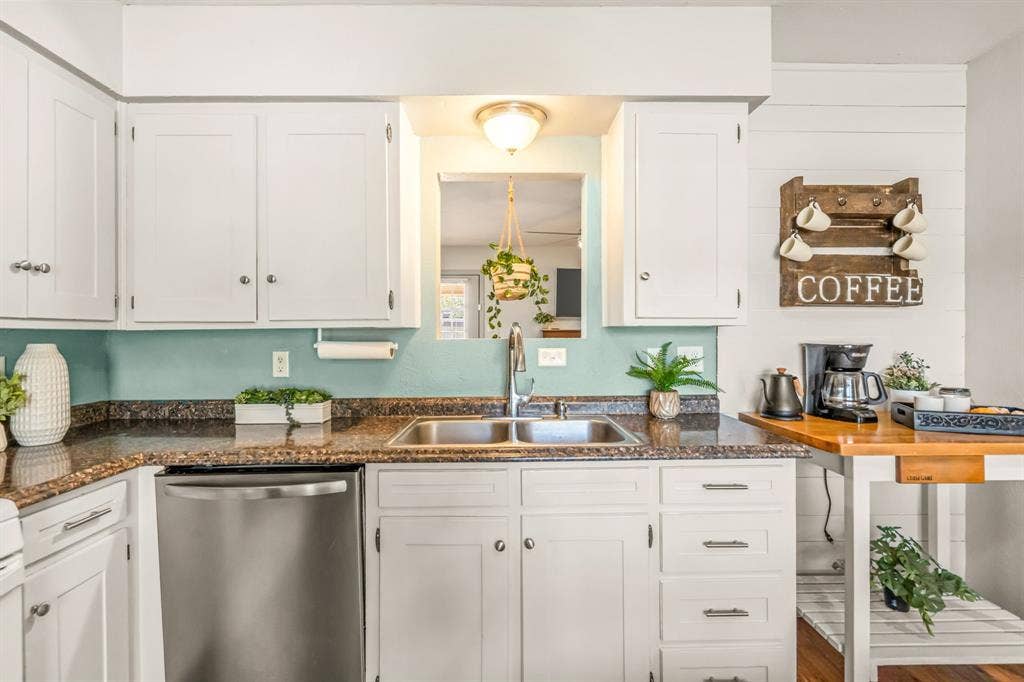 102 Allen Drive, Sanger, TX 76266