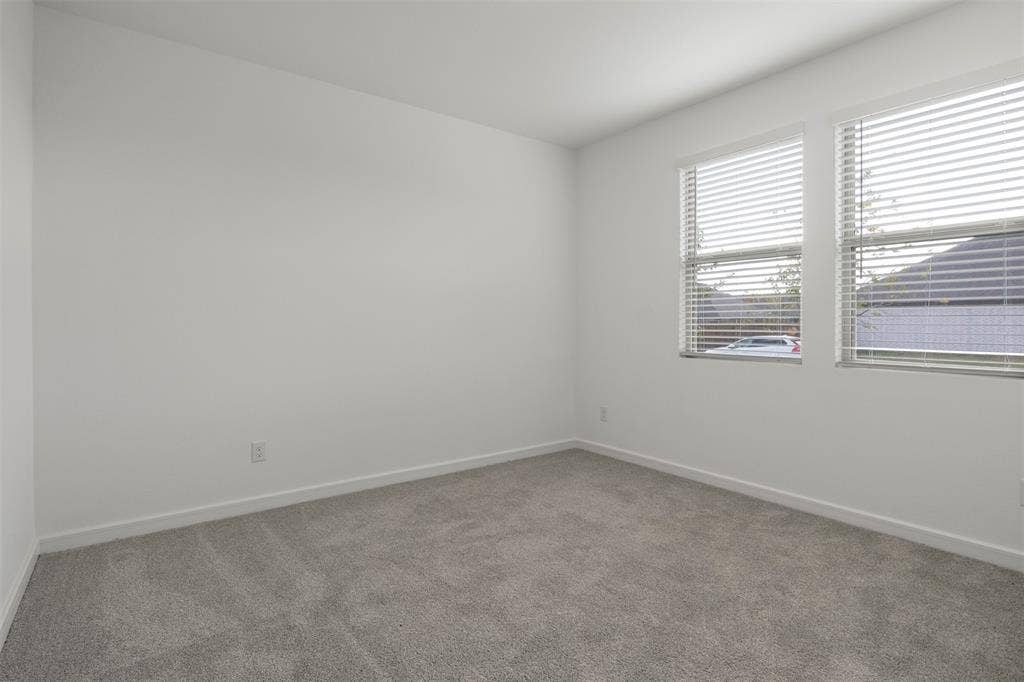 2113 Maple Ridge Drive, Van Alstyne, TX 75495