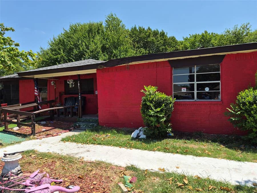 Property photo for 703 Mount Olive Street, Terrell, TX