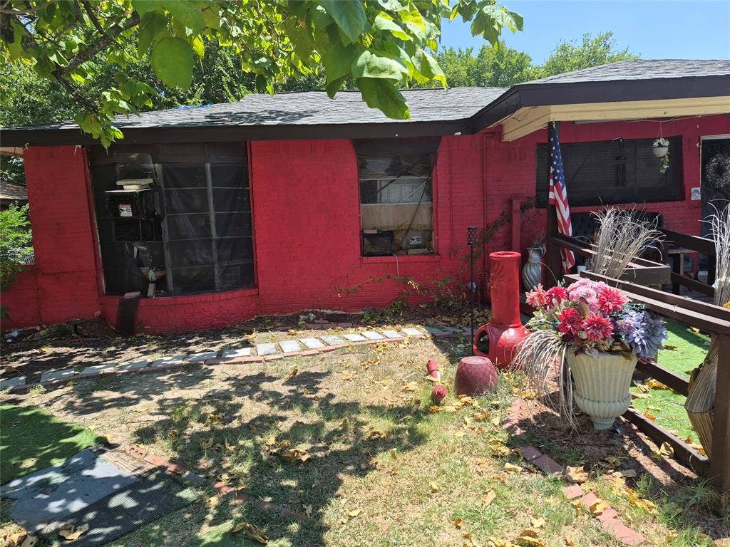 703 Mount Olive Street, Terrell, TX 75160