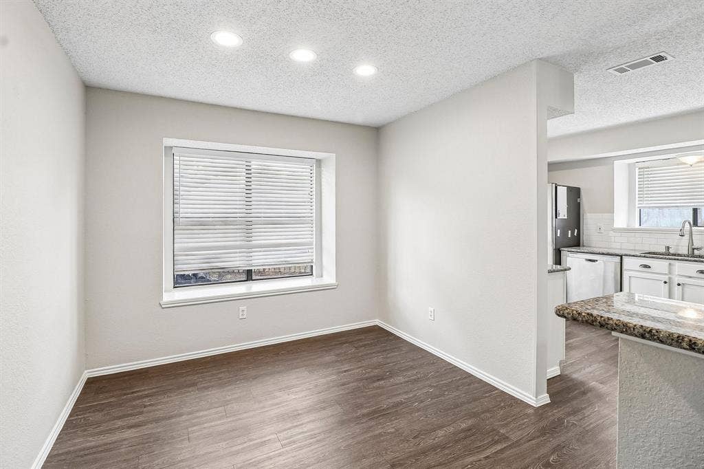 7305 Elizabeth Place, Plano, TX 75025 7305 Elizabeth Place, Plano, TX 75025