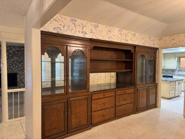 6936 Wildglen Drive, Dallas, TX 75230 Beautiful built-in in the formal dining room