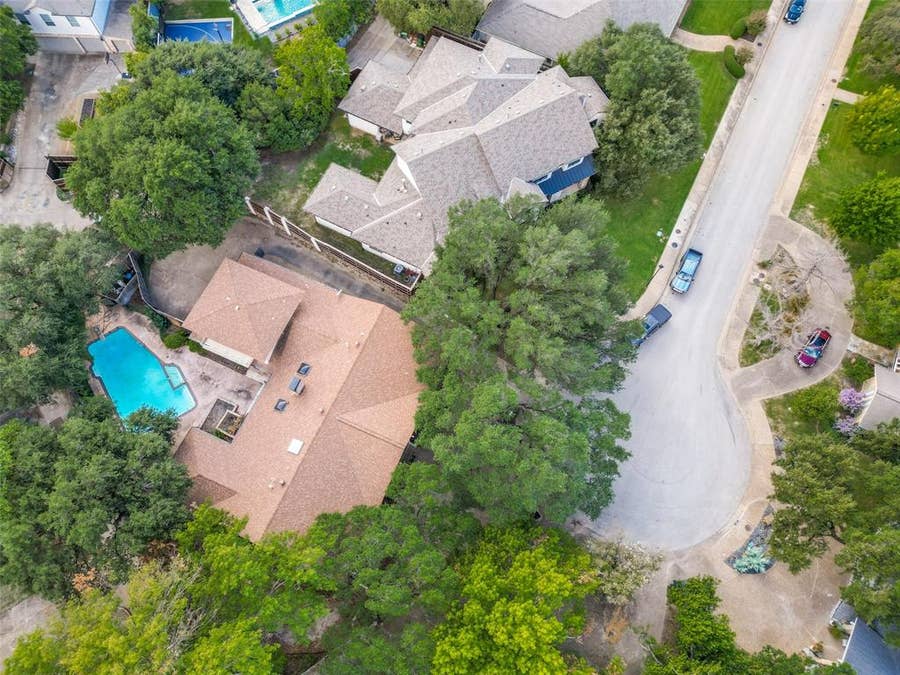 Property photo for 6936 Wildglen Drive, Dallas, TX