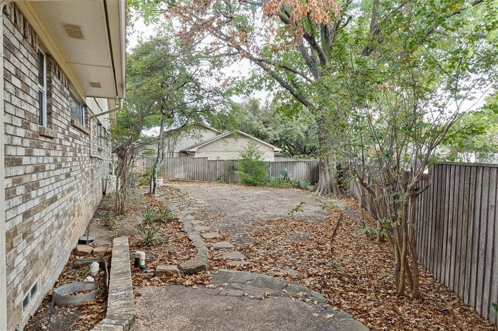6936 Wildglen Drive, Dallas, TX 75230 So much lot that could be beautifully used