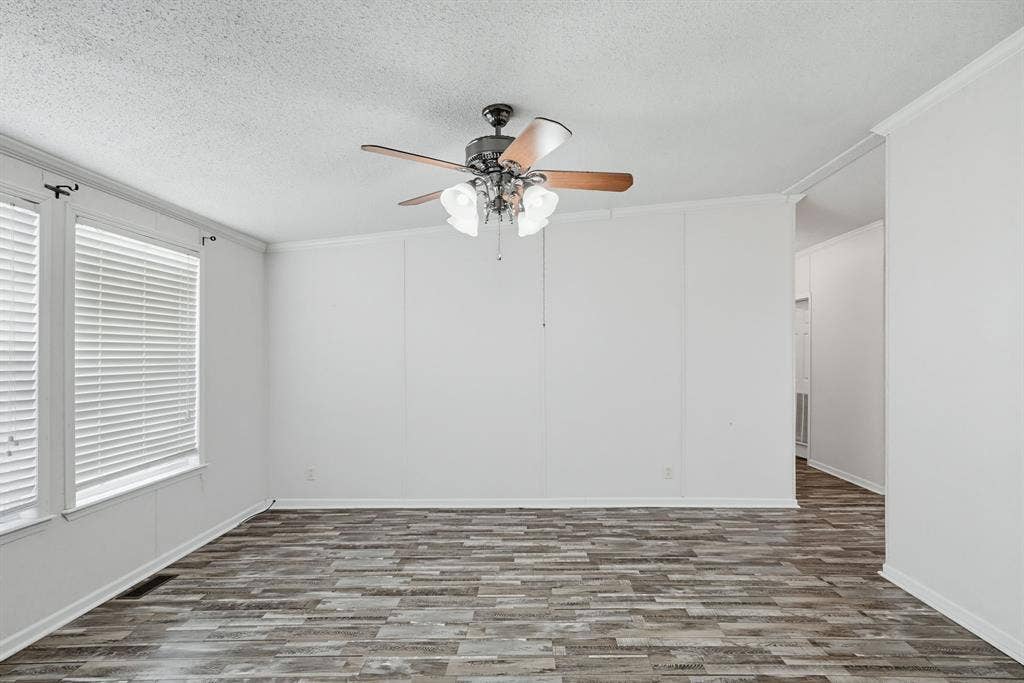 9413 Alabama Street, Joshua, TX 76058