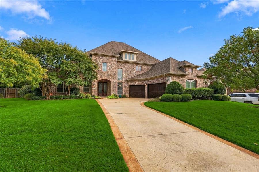 Property photo for 204 Saint Tropez Drive, Southlake, TX