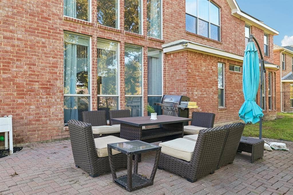 10005 Fairway Vista Drive, Rowlett, TX 75089 10005 Fairway Vista Drive, Rowlett, TX 75089