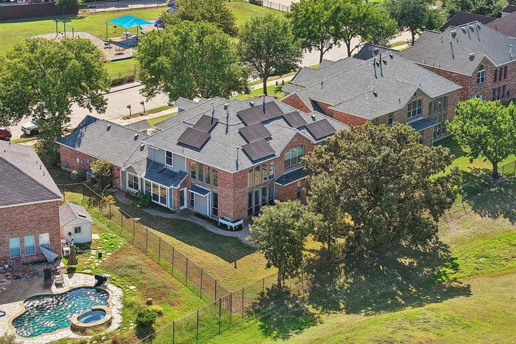 10005 Fairway Vista Drive, Rowlett, TX 75089 10005 Fairway Vista Drive, Rowlett, TX 75089