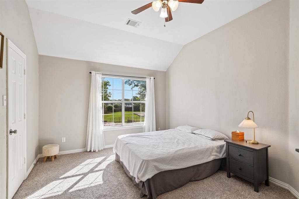10005 Fairway Vista Drive, Rowlett, TX 75089 Upstairs Bedroom with Jack and Jill Bathroom