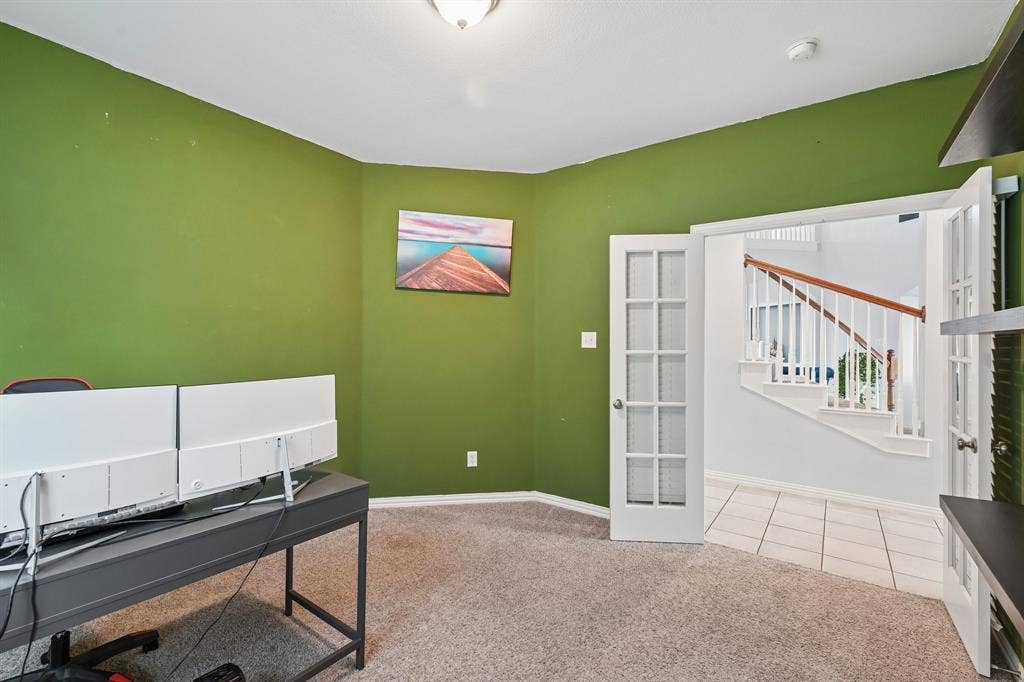10005 Fairway Vista Drive, Rowlett, TX 75089 Downstairs Office or Bedroom with walk-in closet