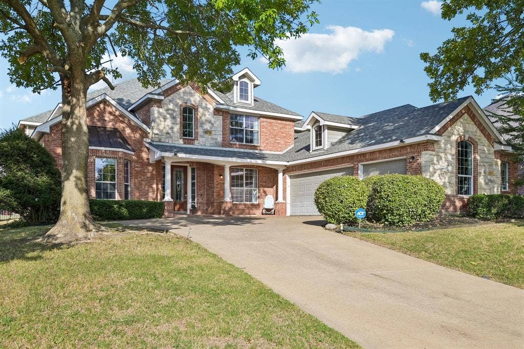 10005 Fairway Vista Drive, Rowlett, TX 75089 10005 Fairway Vista Drive, Rowlett, TX 75089