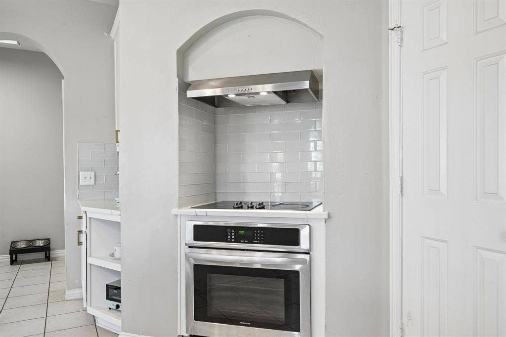 10005 Fairway Vista Drive, Rowlett, TX 75089 10005 Fairway Vista Drive, Rowlett, TX 75089