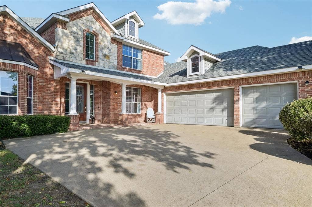 10005 Fairway Vista Drive, Rowlett, TX 75089 10005 Fairway Vista Drive, Rowlett, TX 75089