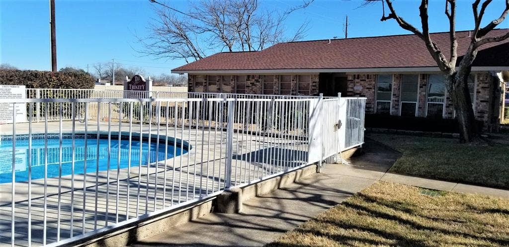 2200 E Trinity Mills Road, #403, Carrollton, TX 75006