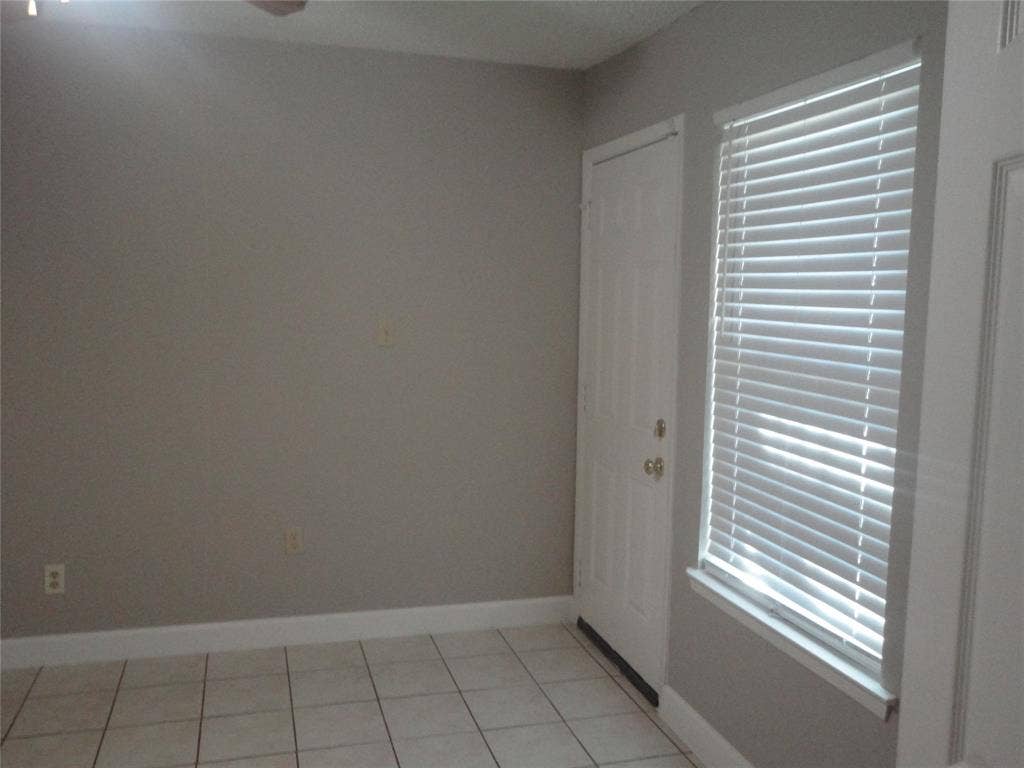 2200 E Trinity Mills Road, #403, Carrollton, TX 75006