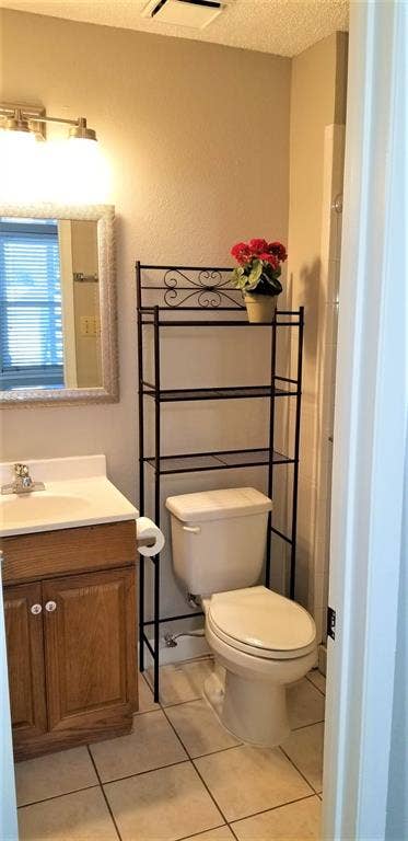2200 E Trinity Mills Road, #403, Carrollton, TX 75006