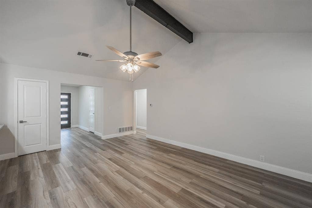 728 Glenhaven Drive, Hurst, TX 76054