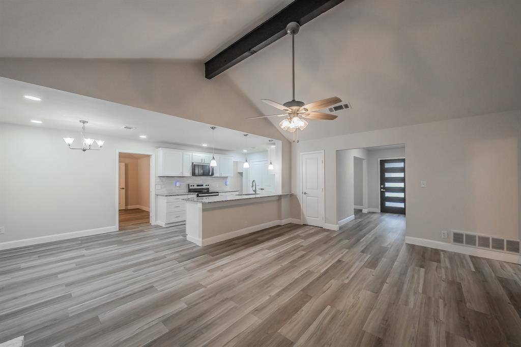 728 Glenhaven Drive, Hurst, TX 76054